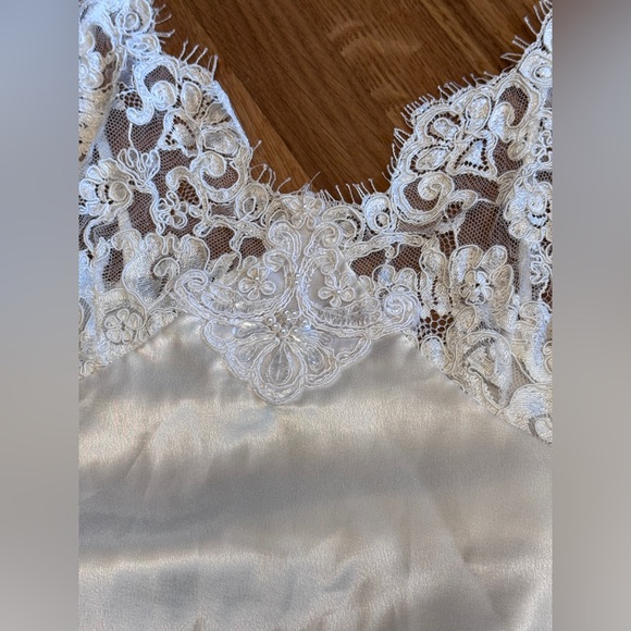 90s Vintage White Satin Slip w Sheer Lace Cups M - Picture 4 of 9